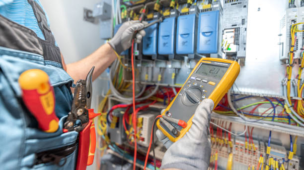 Best Emergency Electrical Repair  in Redwater, TX